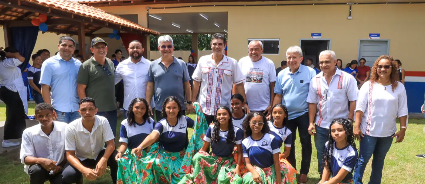 Estado entrega escola reconstruída em Cachoeira do Arari